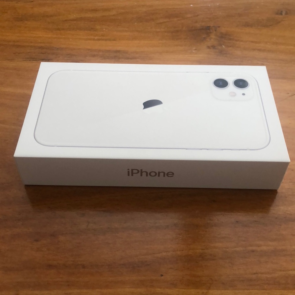 Apple iPhone 11 Box - Picture 4 of 6